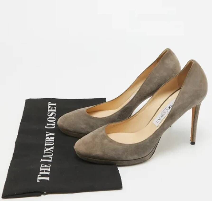 Jimmy Choo Pre-owned Suede heels Beige Dames