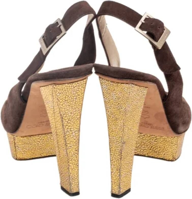 Jimmy Choo Pre-owned Suede sandals Brown Dames