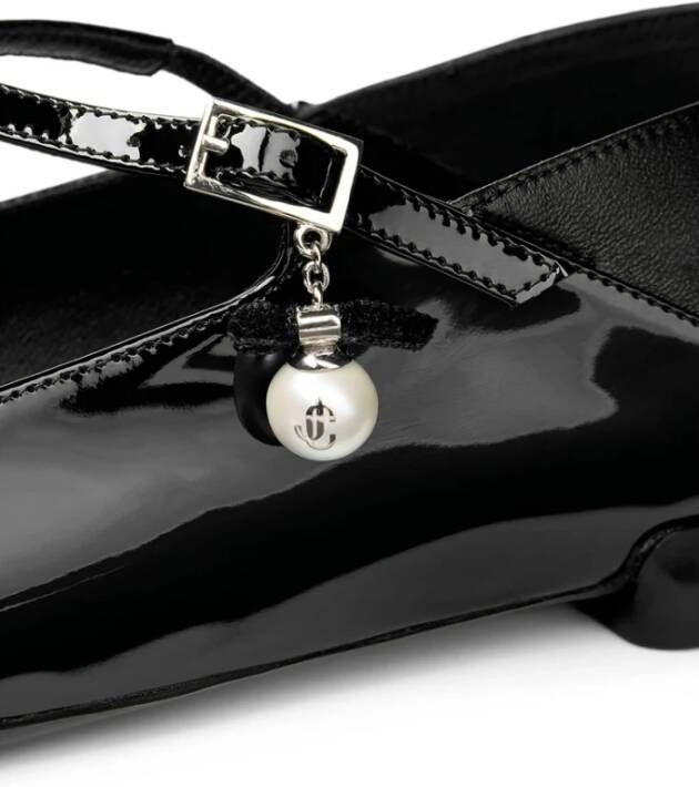 Jimmy Choo Zwarte Amandel Teen Platte Schoenen