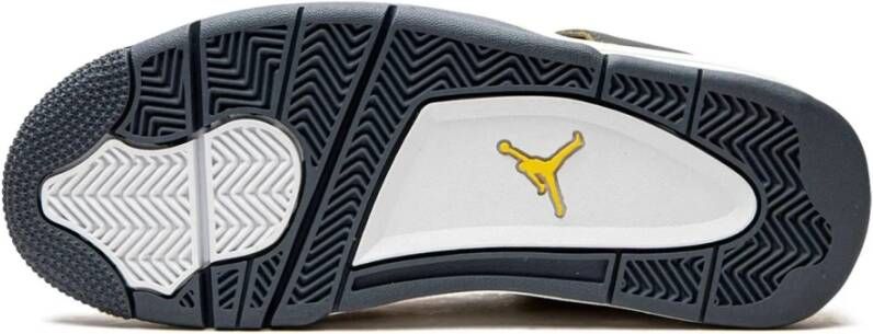 Jordan Retro Lightning 2021 Sneaker