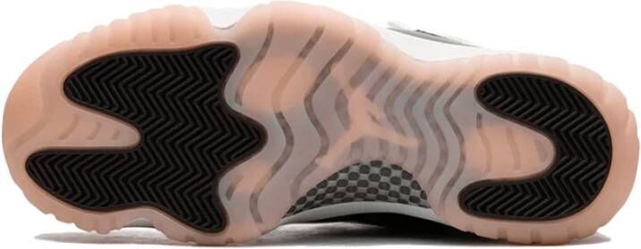 Jordan Retro Neapolitan Sneakers