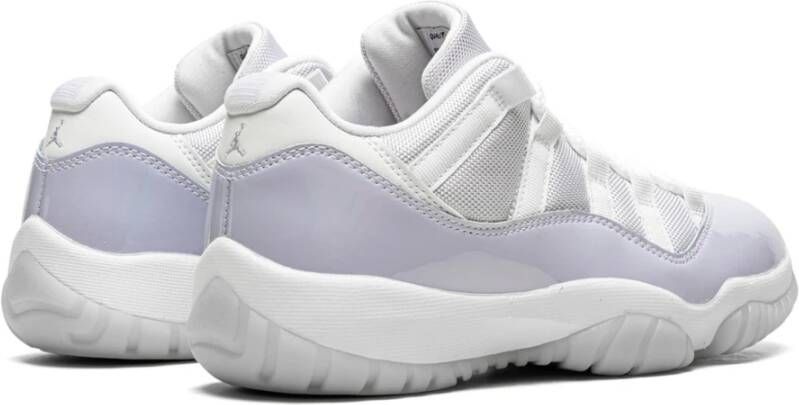 Jordan Pure Violet Retro Low Sneakers Paars Dames