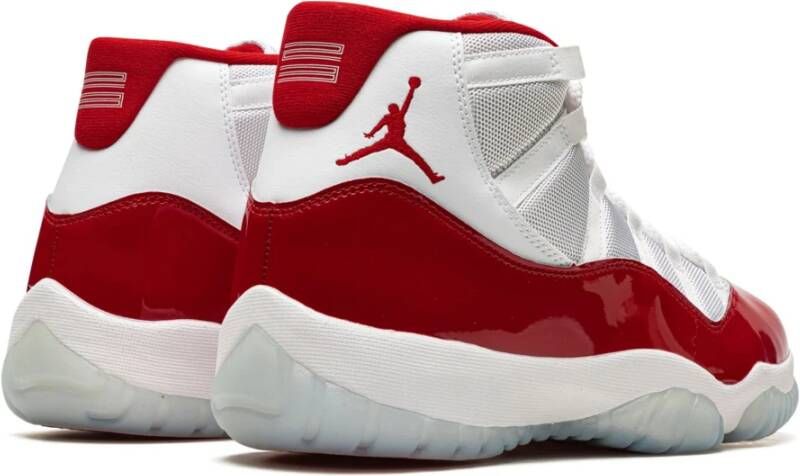 Jordan Retro Cherry Sneakers (2022) Rood Unisex