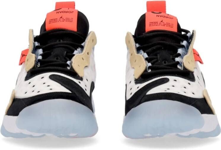 Jordan Witte lage sneaker met Crimson accenten Multicolor Heren