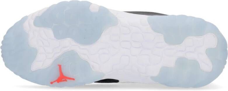 Jordan Witte lage sneaker met Crimson accenten Multicolor Heren