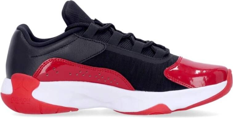 Jordan Zwarte lage sneaker met rode accenten Multicolor Dames