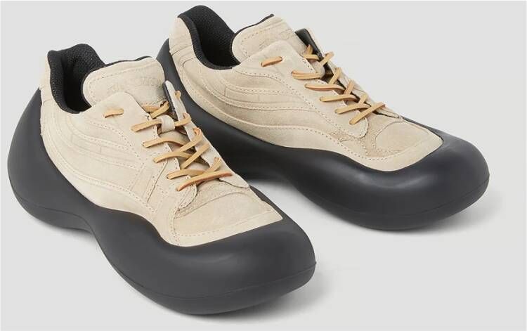 JW Anderson Bumper-Hike Sneakers met dikke zool Beige Dames