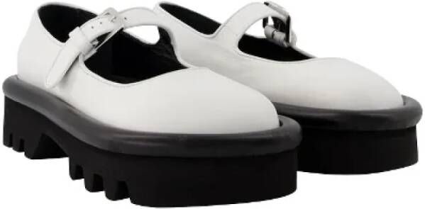 JW Anderson Pre-owned Leather flats White Dames