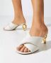 JW Anderson Witte leren sandalen met gouden hakken - Thumbnail 2