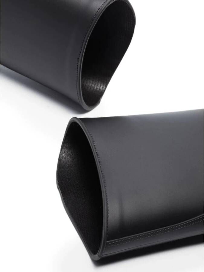 JW Anderson Zwarte enkellaarzen voor casual stijl Black Dames