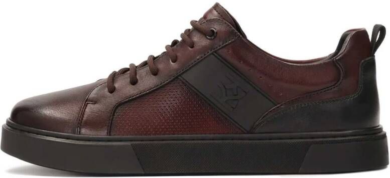 Kazar Bordeauxrode sneakers met geperforeerd bovendeel