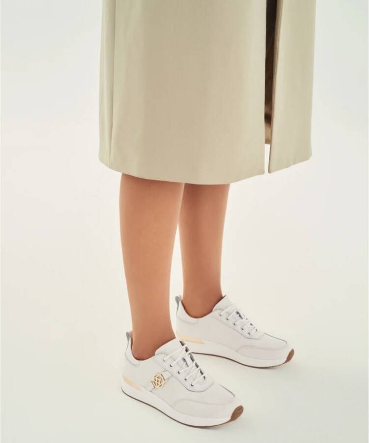 Kazar Dames witte leren sneakers in minimalistische stijl White Dames