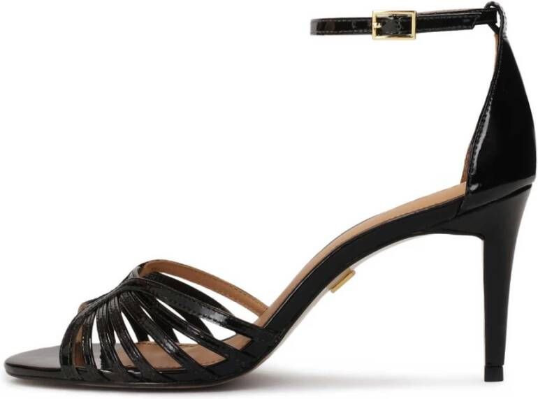 Kazar Gelakte Sandalen met Elegante Bandjes