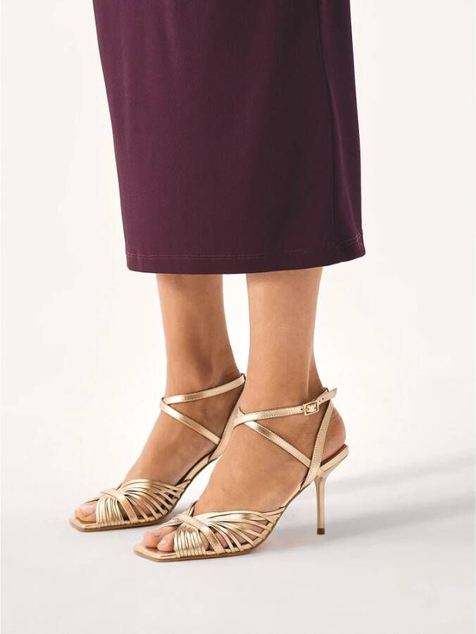 Kazar Gouden sandalen met fijne bandjes