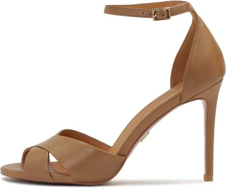 Kazar Lichtbruine tijdloze leren sandalen