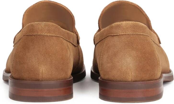 Kazar Loafers met aangenaaid decoratief riempje met uitsnijdingen