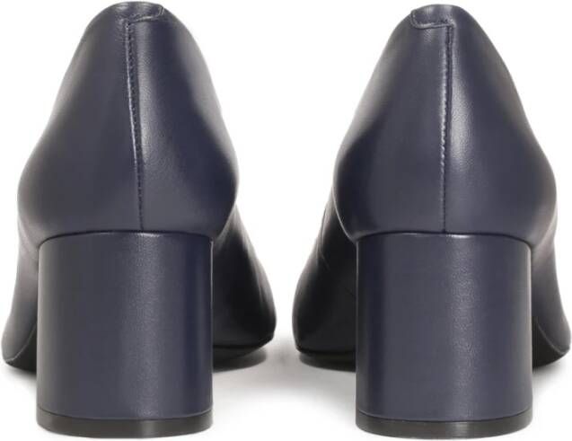 Kazar Marineblauwe leren pumps met metalen versieringen