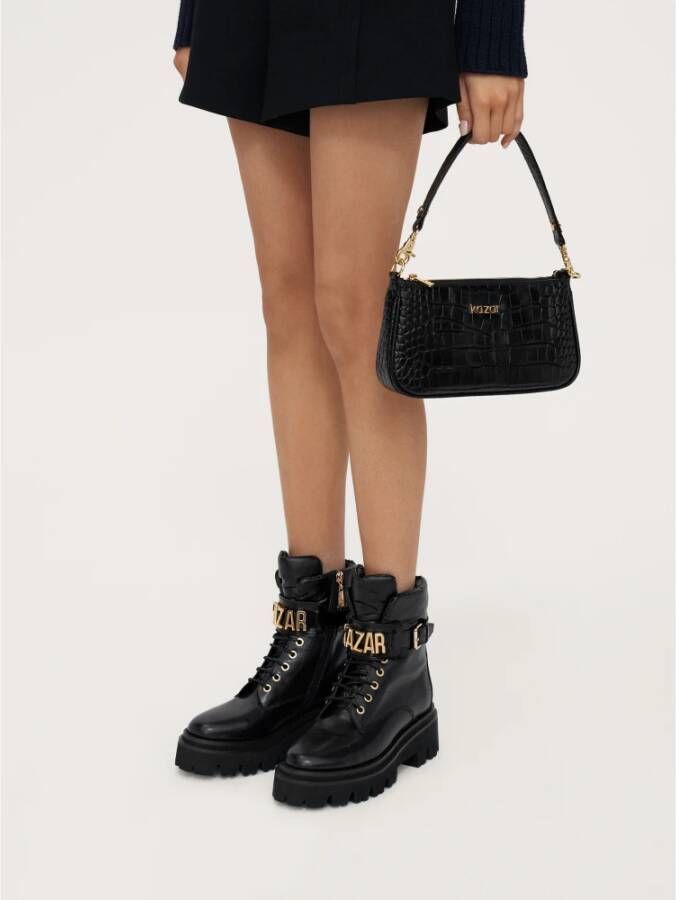 Kazar Platte enkellaarsjes met metalen letters Black Dames