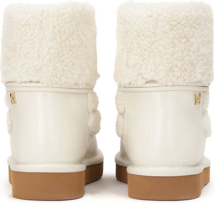 Kazar Roomwitte sneeuwlaarzen op een bruine zool Beige Dames