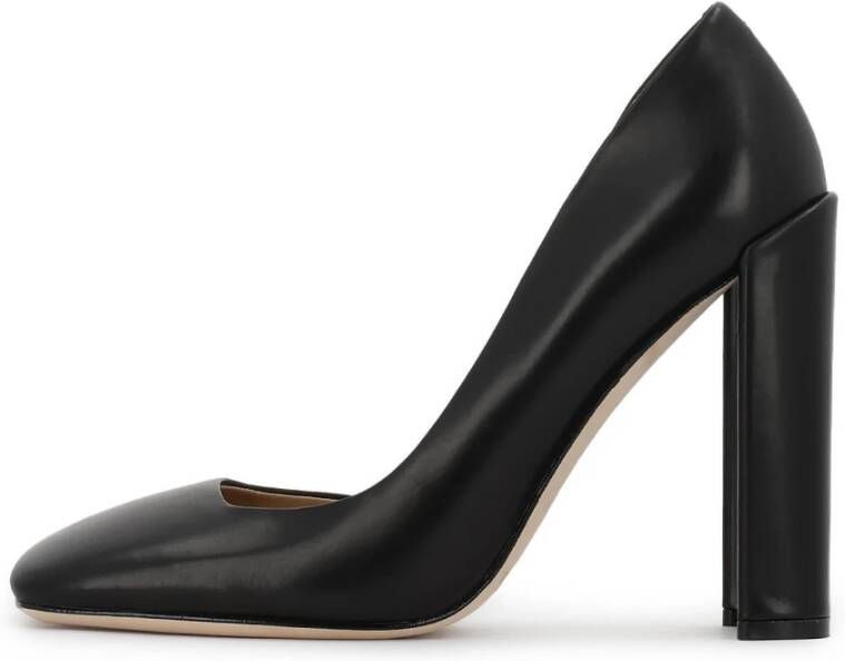 Kazar Studio Zwarte leren pumps op een geometrische paal