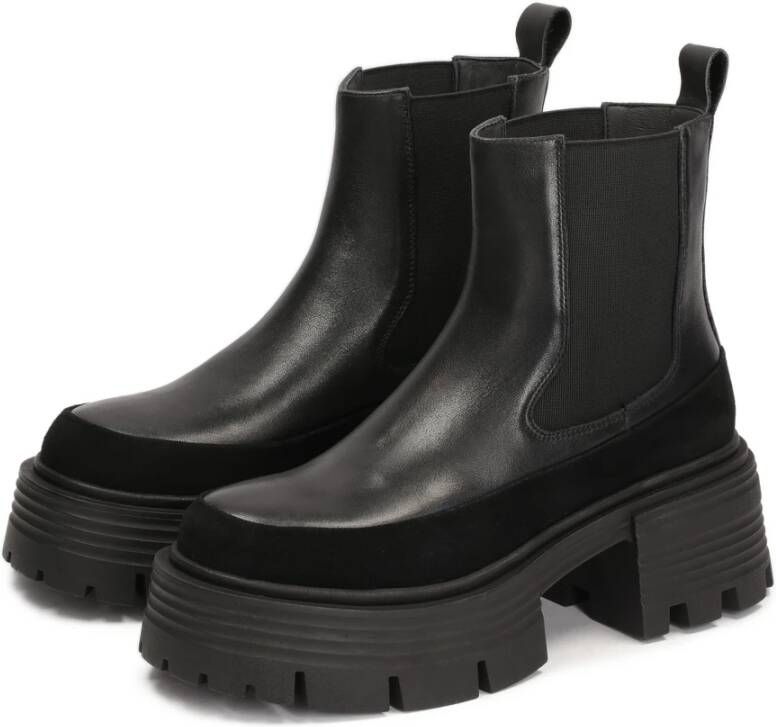 Kazar Zwarte chelsea boots op een verhoogde zool met reliëf Black Dames