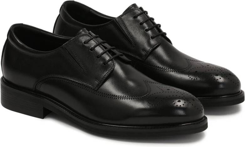 Kazar Zwarte heren derby schoenen met rozetdecoratie op de neus Black Heren