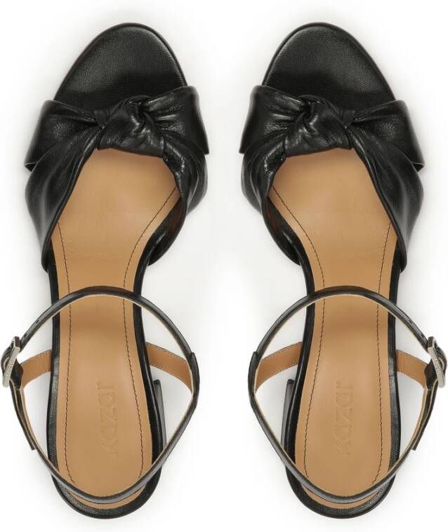 Kazar Zwarte leren sandalen met een decoratieve knoop