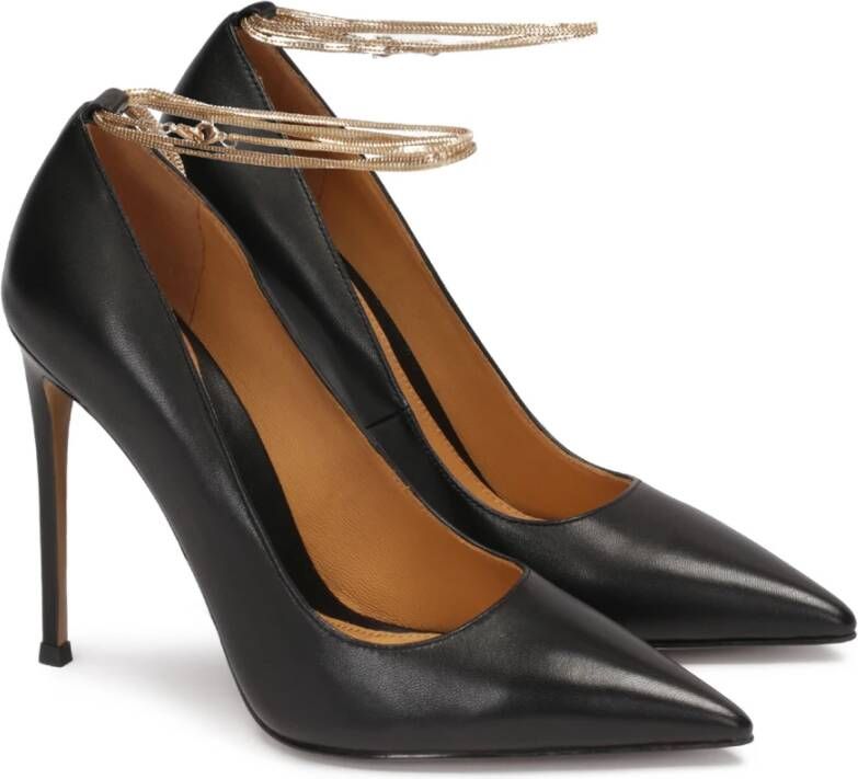 Kazar Zwarte pumps met een enkelkettingdetail Black Dames