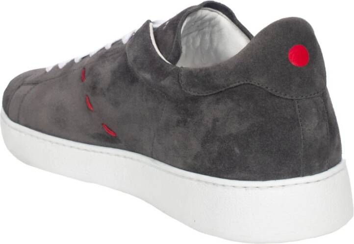 Kiton Suède Leren Sneakers Rubberen Zool Italië Gray Heren