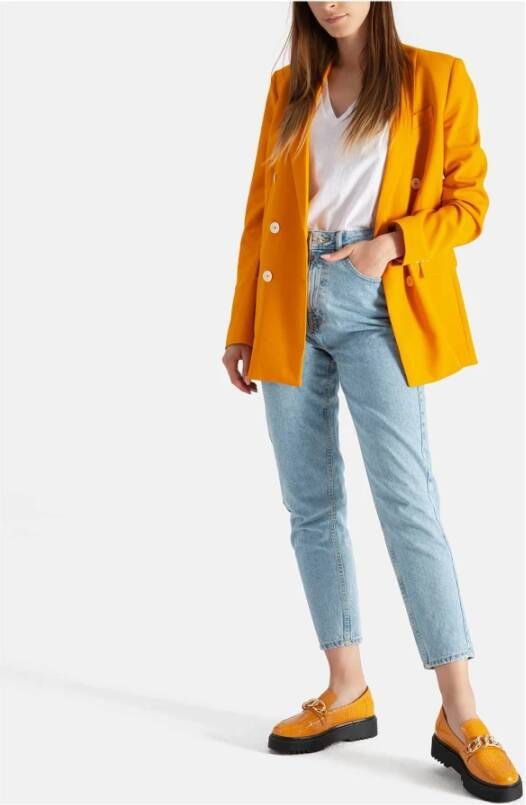L37 Loafers