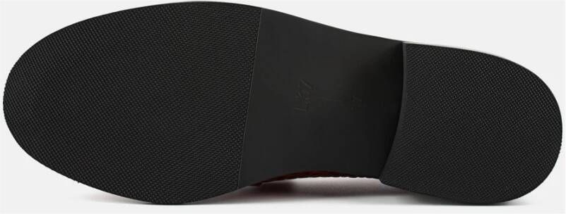 L37 Loafers