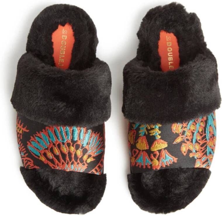 La DoubleJ Winter Slides met Egyptisch ge?nspireerd ontwerp Zwart Dames