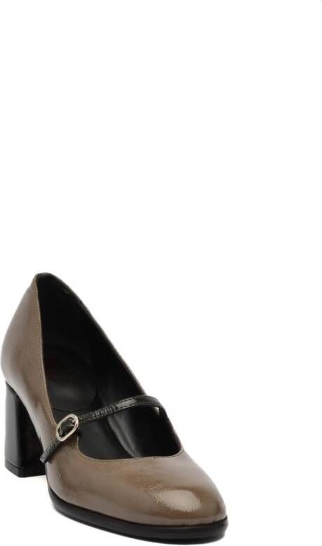 L'arianna Bruine lakleren pumps Brown Dames