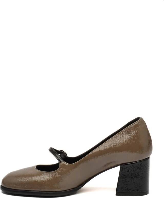 L'arianna Bruine lakleren pumps Brown Dames