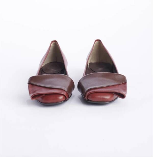 L'arianna Bruine platte schoenen leer 1cm hak Brown Dames