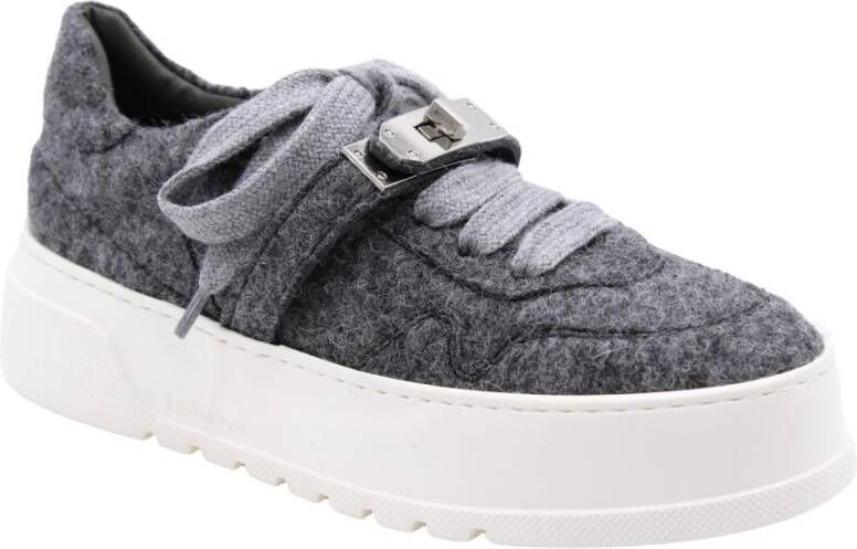 Laura Bellariva Stijlvolle Sneaker met Sierlijk Detail Gray Dames