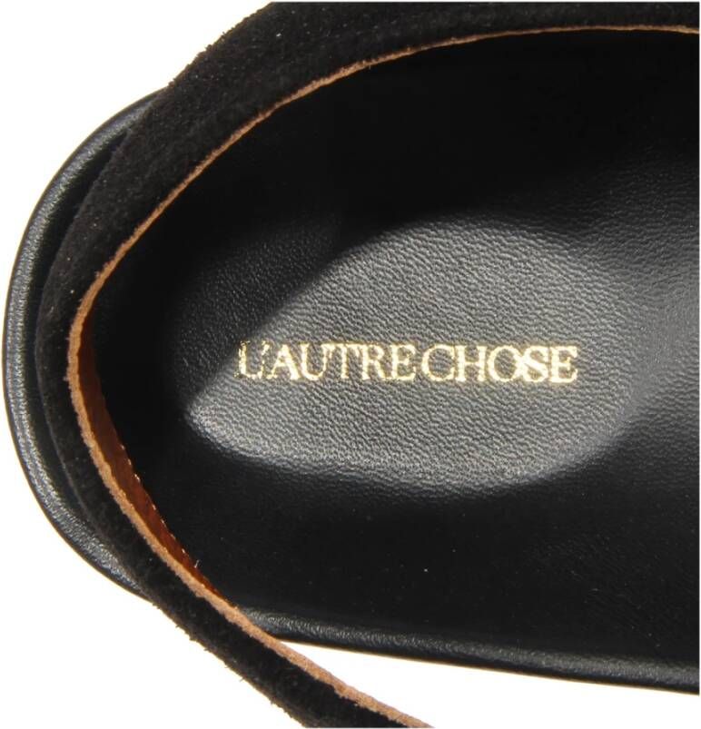 L'Autre Chose Zwarte Suède Sandalen met Gouden Details