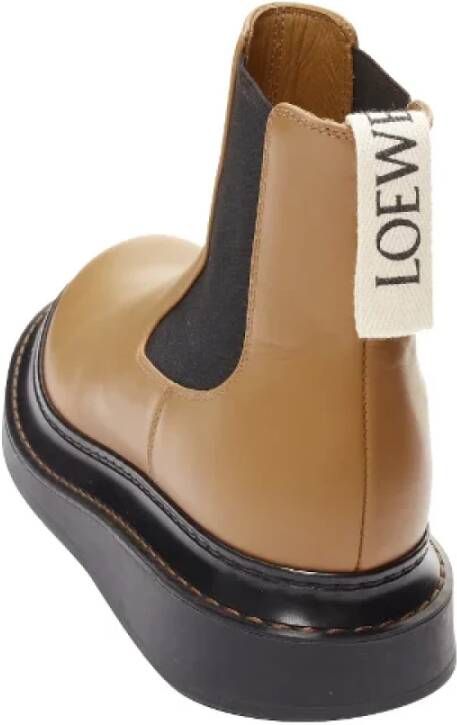 Loewe Pre-owned Leather boots Beige Dames