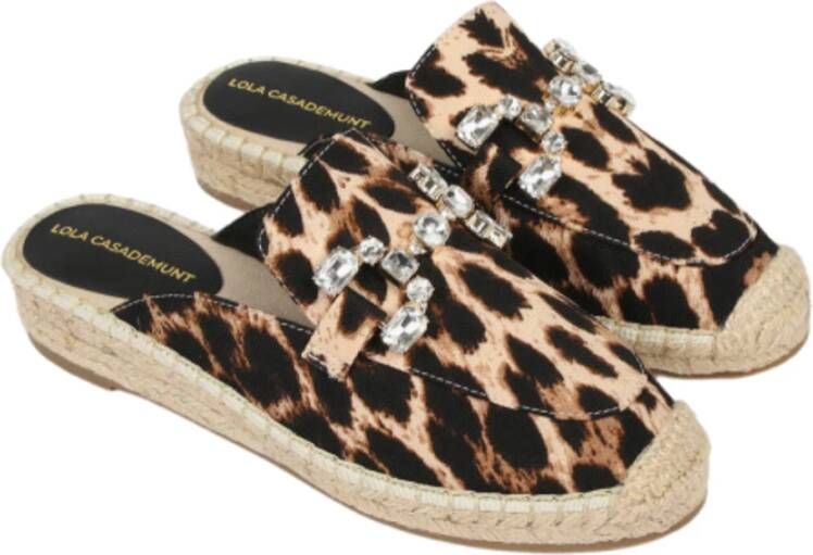 Lola Casademunt Luipaardprint Platte Espadrilles met Kristallen Gesp Detail