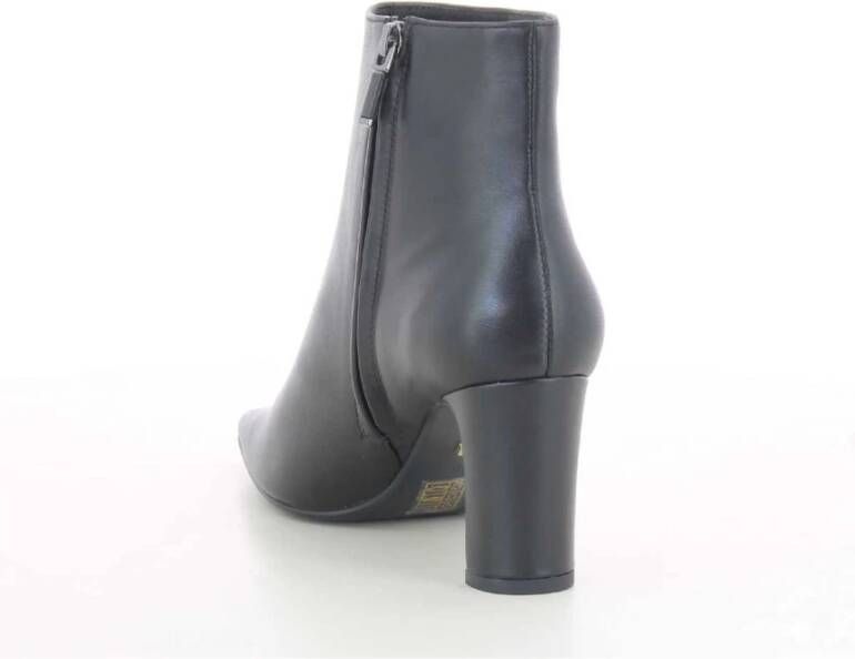 Lola Cruz Heeled Boots
