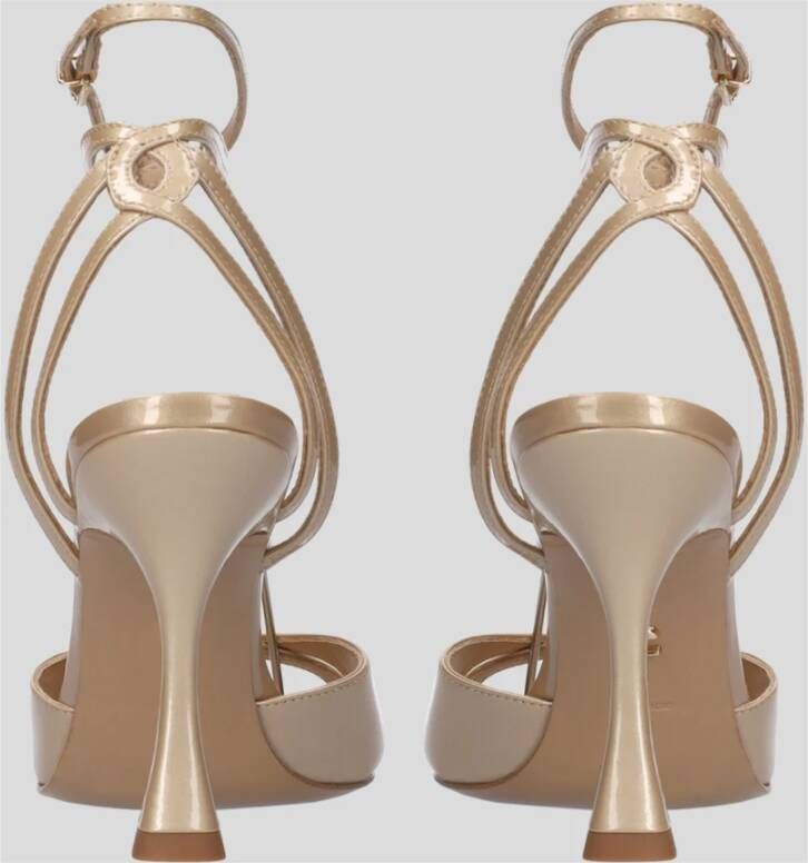Lola Cruz Nude Patent Leather Round Toe Sandals Beige Dames