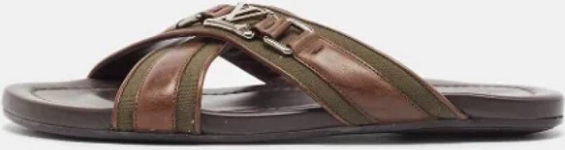 Louis Vuitton Vintage Pre-owned Canvas flats Brown Heren