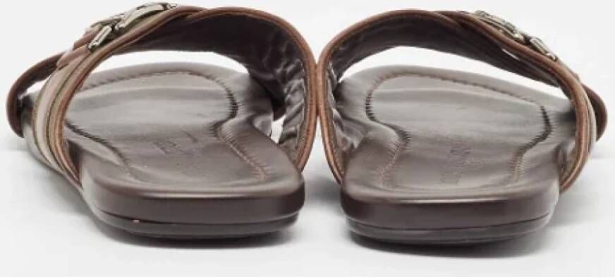 Louis Vuitton Vintage Pre-owned Canvas flats Brown Heren