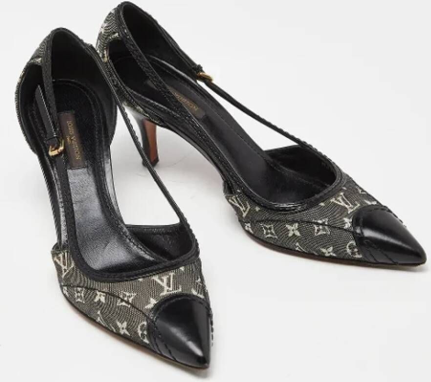 Louis Vuitton Vintage Pre-owned Canvas heels Black Dames
