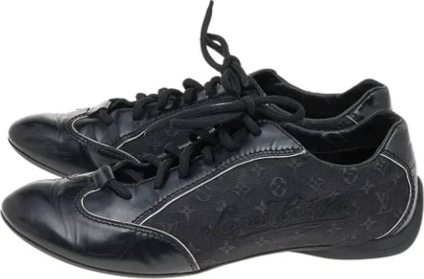 Louis Vuitton Vintage Pre-owned Canvas sneakers Black Dames