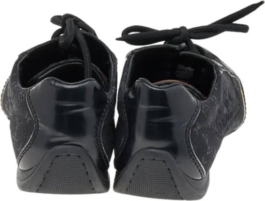 Louis Vuitton Vintage Pre-owned Canvas sneakers Black Dames