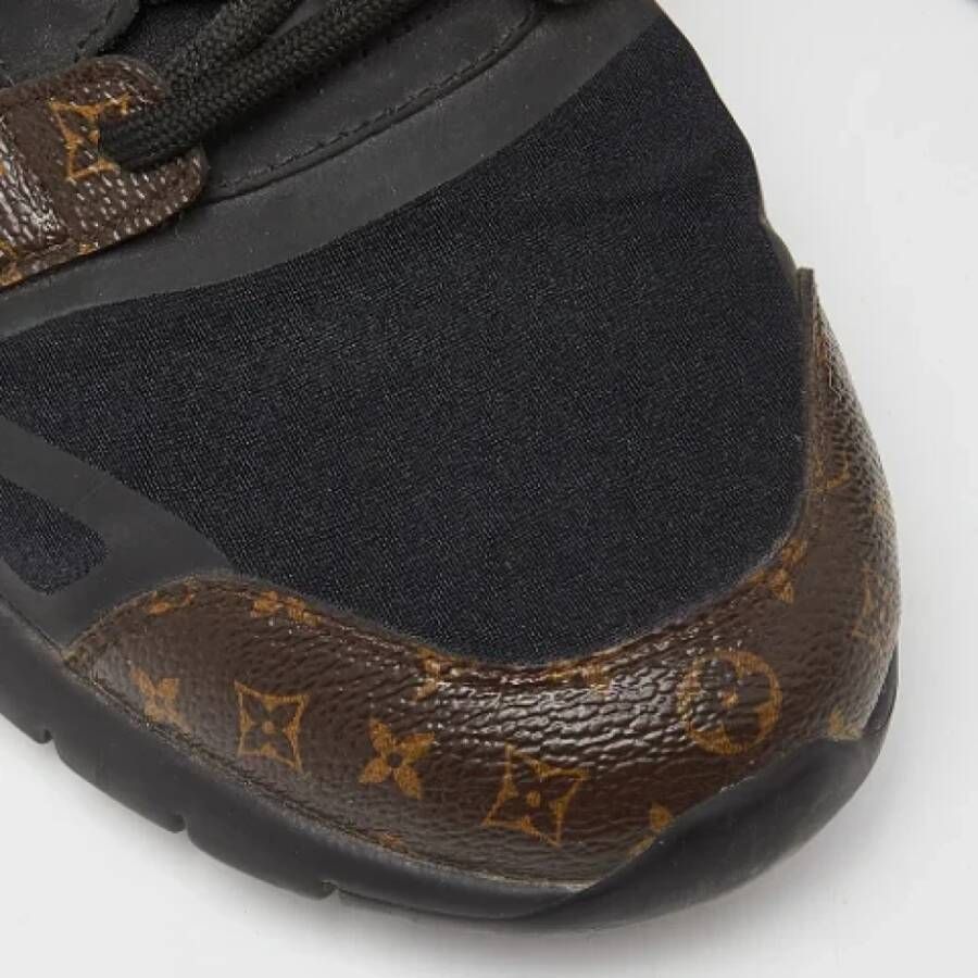 Louis Vuitton Vintage Pre-owned Canvas sneakers Black Dames