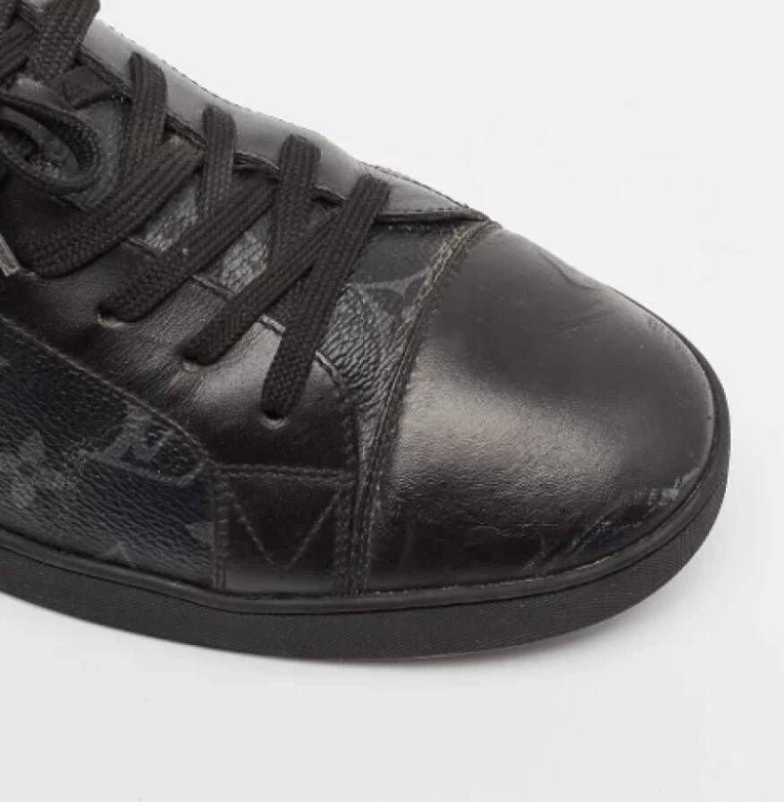 Louis Vuitton Vintage Pre-owned Canvas sneakers Black Heren