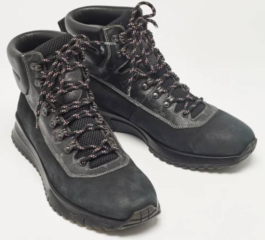 Louis Vuitton Vintage Pre-owned Canvas sneakers Black Heren