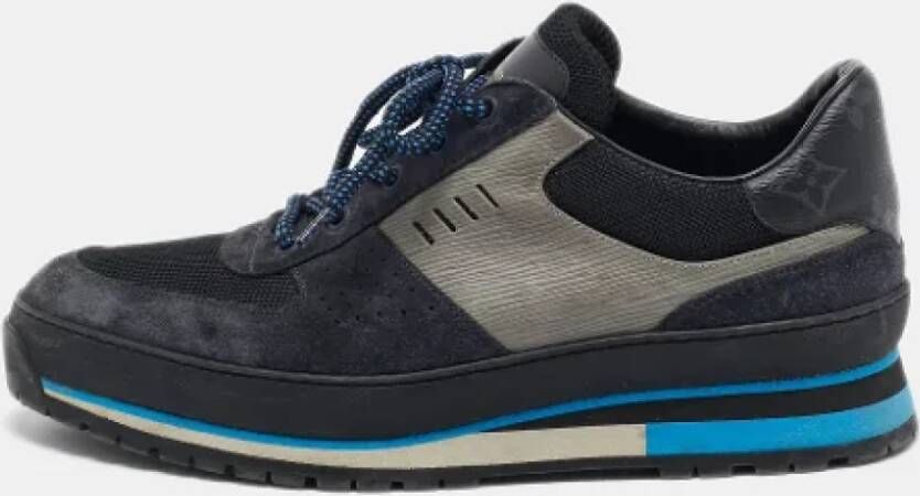 Louis Vuitton Vintage Pre-owned Canvas sneakers Blue Heren